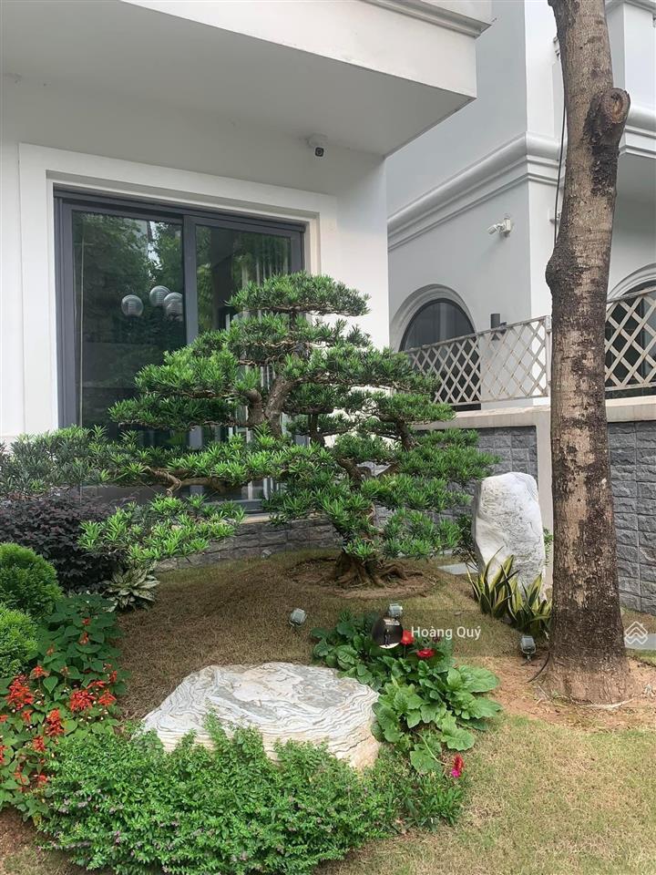 Biệt thự sân vườn kđt mễ trì  nam từ liêm 200m2*hai mặt tiền 10m. view khuôn viên giá 68 tỷ