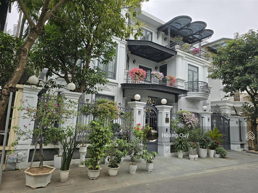 Biệt thự sân vườn kdt trung văn  nam từ liêm 179.5m2*mặt tiền 10m view khuôn viên vị trí đẹp