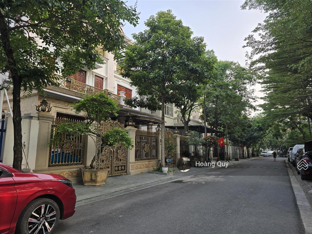 Biệt thự sân vườn kdt trung văn  nam từ liêm 179.5m2*mặt tiền 10m view khuôn viên vị trí đẹp