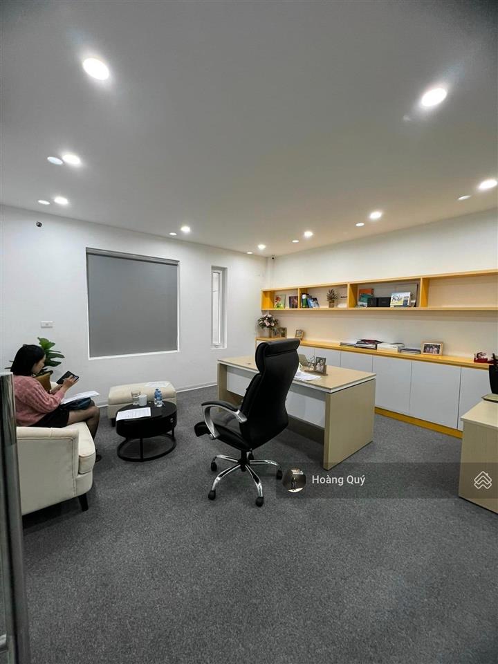 Bán gấp liền kề nguyễn văn lộc  hà đông 79.5m2*5 tầng. vỉa hè rộng vị trí kinh doanh giá 23.5 tỷ