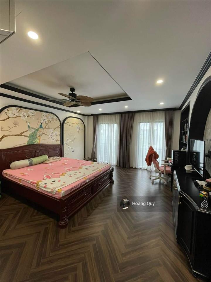 Bán nhà phân lô phố nguyễn thị định  cầu giấy 40m2*5 tầng. vị trí kinh doanh vỉa hè rộng giá 19 tỷ