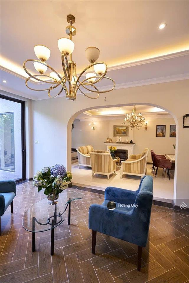 Bán gấp nhà vườn nguyễn tuân  thanh xuân lô góc 110m2 mặt tiền 10m. vị trí đẹp thang máy 45 tỷ