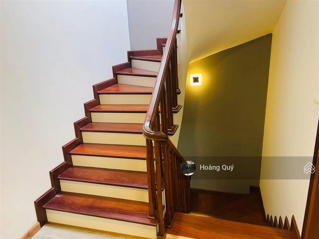 Bán gấp biệt thự sân vườn làng việt kiều châu âu  nguyễn văn lộc 165.8m2* mặt tiền 9m chỉ 52.5 tỷ
