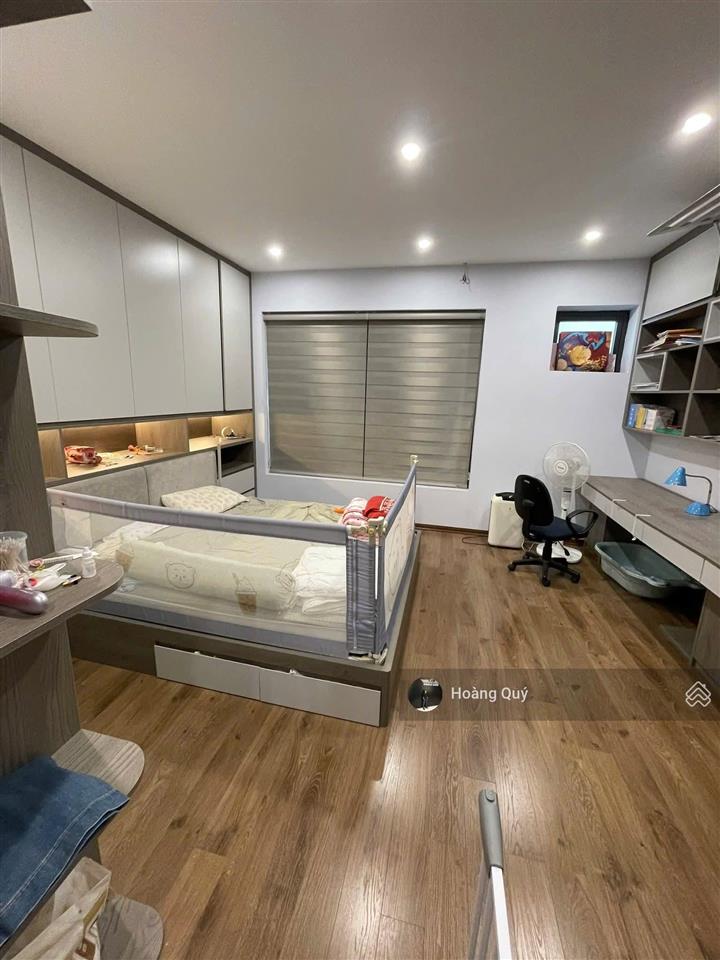 Bán gấp nhà kđt trung yên  cầu giấy 100m2* 5 tầng. view sân chơi, vỉa hè kinh doanh giá chỉ 40 tỷ