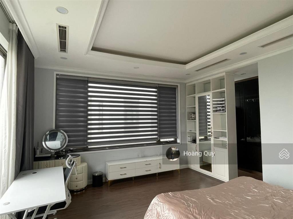 Nhà vườn kđt nhân chính  cầu giấy 105m2* lô góc hai mặt. hoàn thiện đẹp, thang máy giá 44.5 tỷ