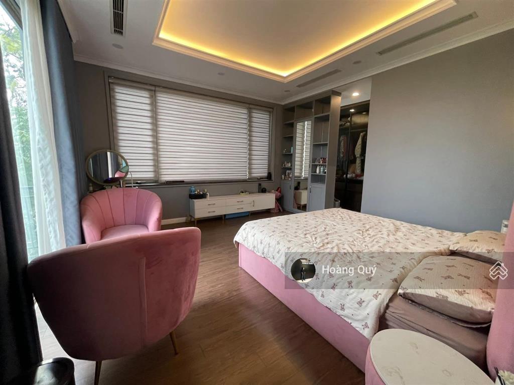 Nhà vườn kđt nhân chính  cầu giấy 105m2* lô góc hai mặt. hoàn thiện đẹp, thang máy giá 44.5 tỷ