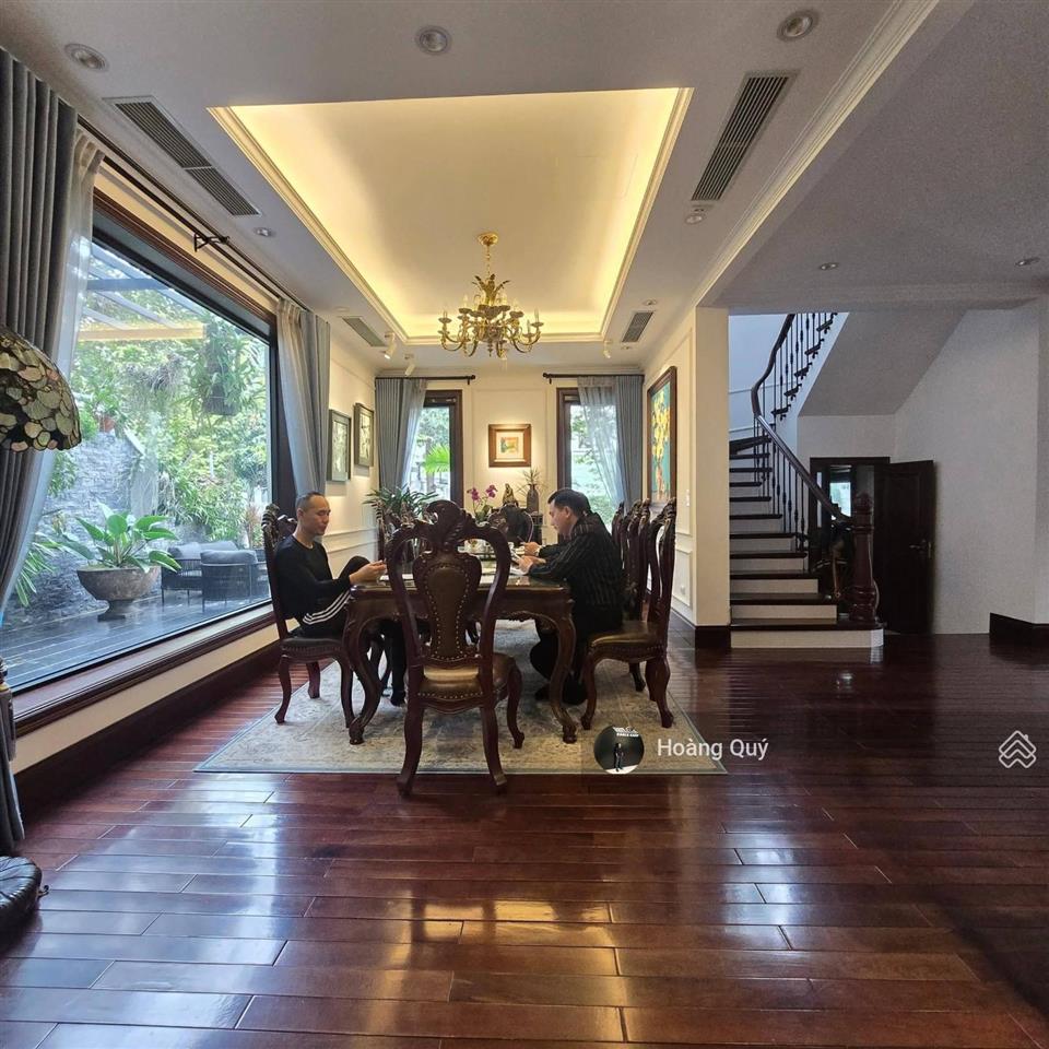 Bán gấp biệt thự lô góc kđt vinaconex 3  trung văn 162.8m2 5 tầng. vị trí kinh doanh chỉ 51.5 tỷ