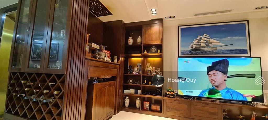 Bán gấp liền kề phố hoàng văn thái  thanh xuân 80m2* mặt tiền 5.2m. view khuôn viên đường rộng 12m