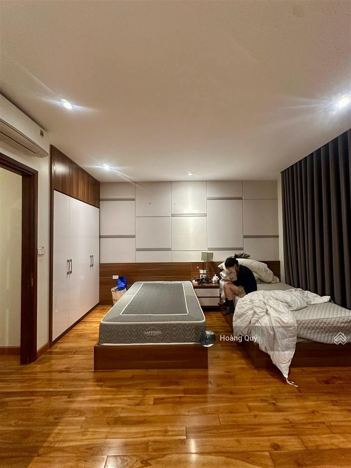 Liền kề phố hoàng văn thái  thanh xuân 90m2* mặt tiền 5.2m. view sân chơi hiếm nhà bán chỉ 29 tỷ