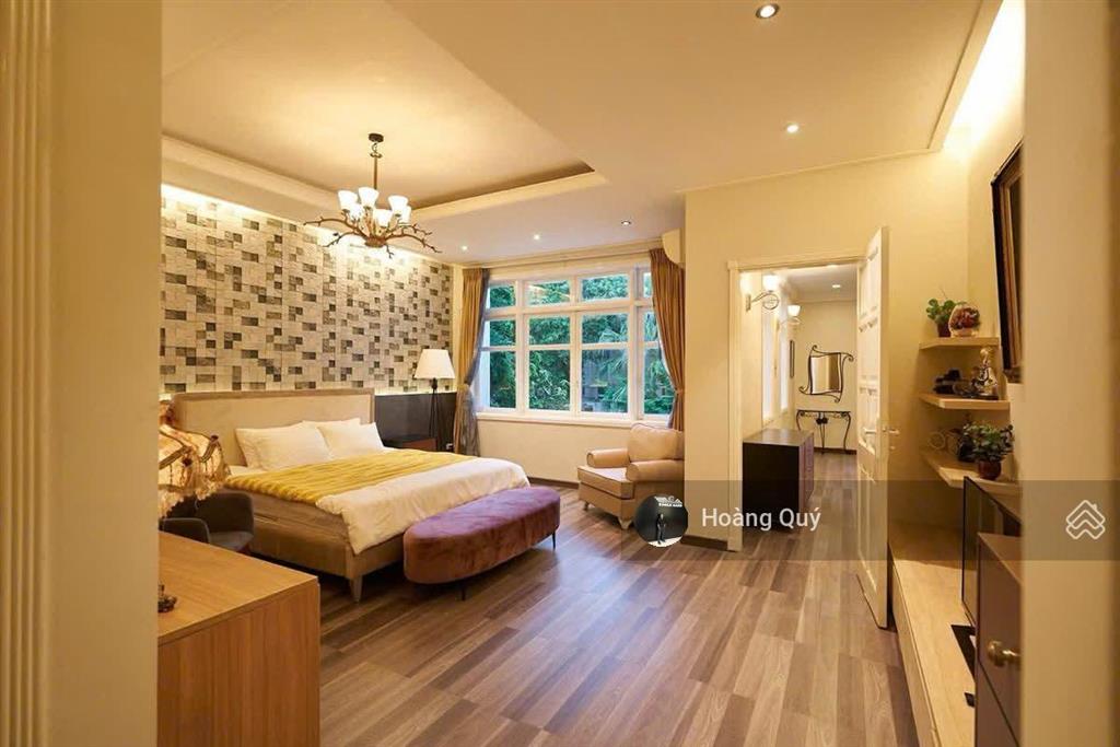 Bán gấp biệt thự gamuda gardens  hoàng mai 200m2, 4 tầng. view khuôn viên dãy chính chỉ 56 tỷ