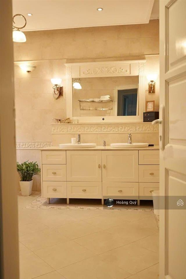 Bán gấp biệt thự gamuda gardens  hoàng mai 200m2, 4 tầng. view khuôn viên dãy chính chỉ 56 tỷ