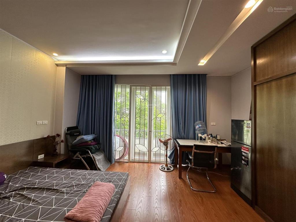 Bán gấp nhà phố nguyễn thị định  cầu giấy 40.5m2* 5 tầng. phân lô vỉa hè kinh doanh chỉ 17 tỷ