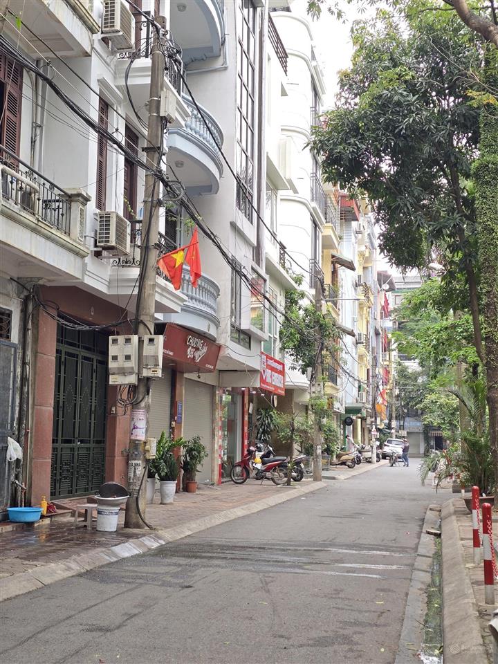Bán nhà phố nguỵ như kon tum  thanh xuân 45.8m2*5 tầng view khuôn viên vỉa hè kinh doanh chỉ 16 tỷ