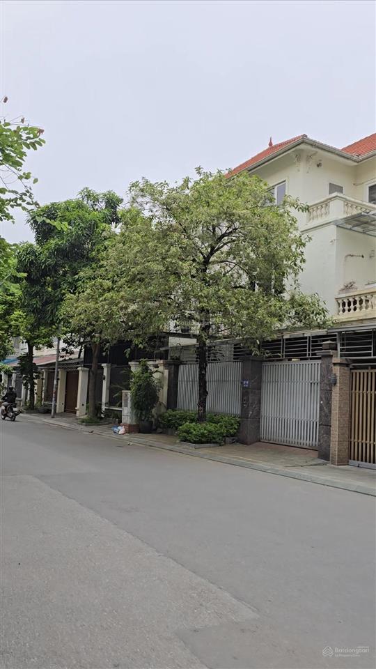 Bán gấp biệt thự nguyễn văn lộc  hà đông 148.5m2* mặt tiền 9m. sân vườn rộng dãy kinh doanh