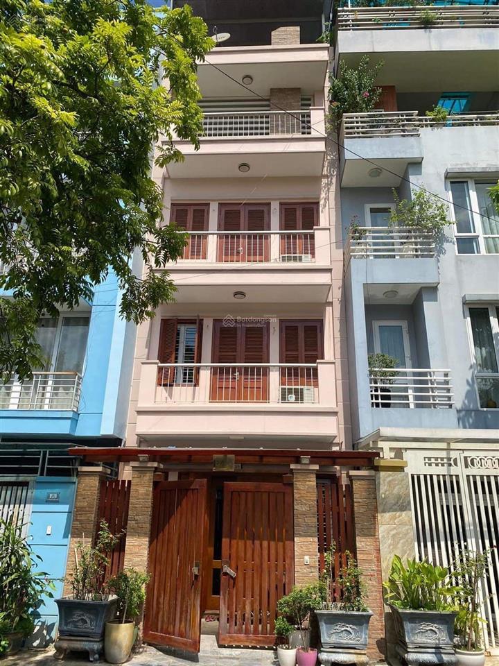 Bán gấp phân lô ngụy như kon tum 35.8m2 xây 5 tầng. view gần khuôn viên, gara xe 7 chỗ giá 13.5 tỷ
