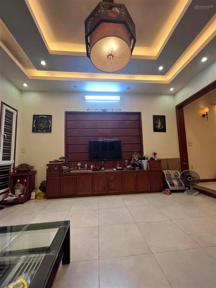 Bán gấp phân lô ngụy như kon tum 35.8m2 xây 5 tầng. view gần khuôn viên, gara xe 7 chỗ giá 13.5 tỷ