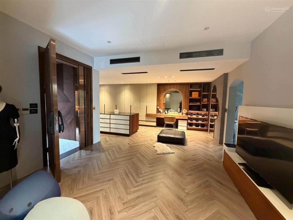 Bán gấp liền kề hđ mon  hàm nghi 110m2* mặt tiền 6m. vị trí kinh doanh, dãy chính chỉ 43.5 tỷ