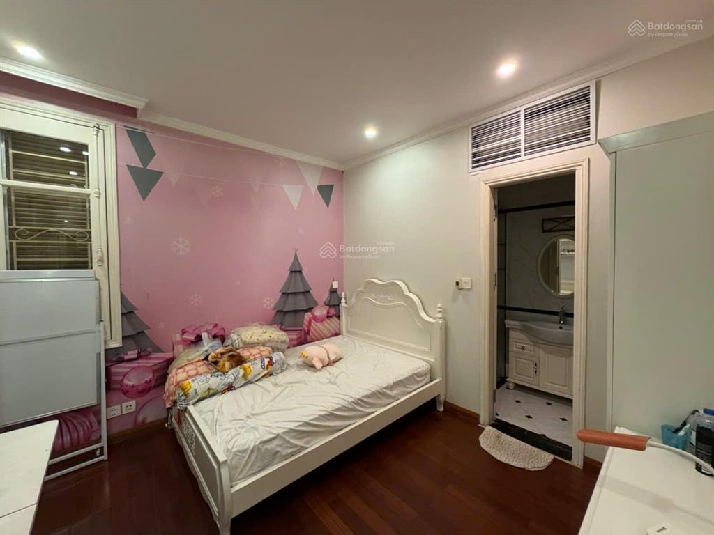 Bán gấp nhà phố trung kính  cầu giấy 68.5m2* 5 tầng. vỉa hè rộng vị trí kinh doanh giá 28 tỷ