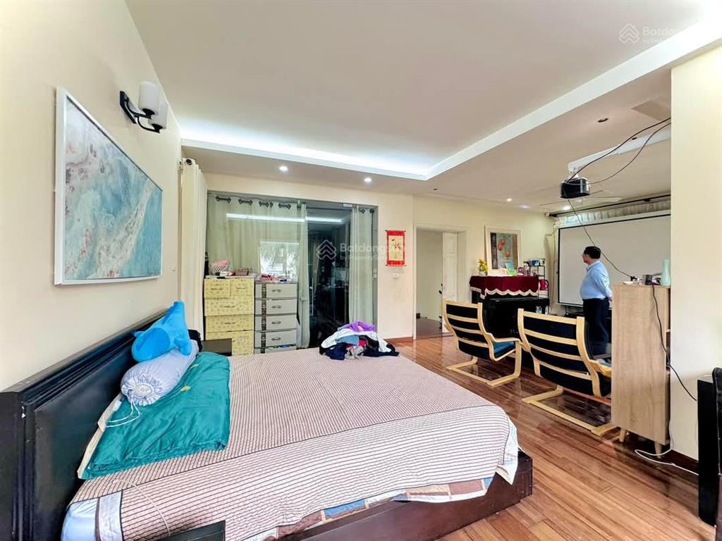 Biệt thự kđt linh đàm  hoàng mai 200m2* mặt tiền 10m. dãy chính view sân chơi chỉ 51.5 tỷ