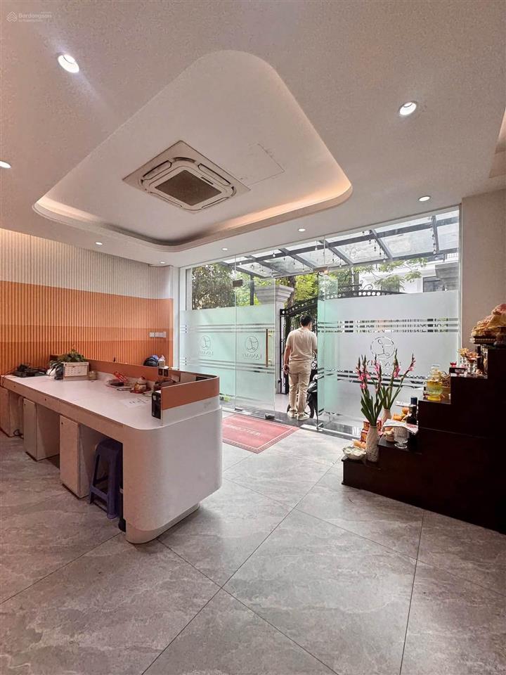 Bán gấp nhà kđt yên hòa  trần kim xuyến 110m2* 5 tầng. vị trí kinh doanh, mặt đường 15m chỉ 48 tỷ