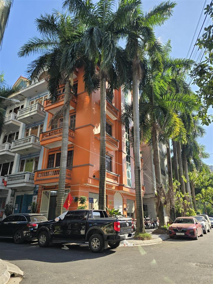 Bán gấp nhà phố vũ phạm hàm 95.8m2, lô góc. hai mặt tiền kinh doanh, vỉa hè 5m ô tô tránh chỉ 54 tỷ