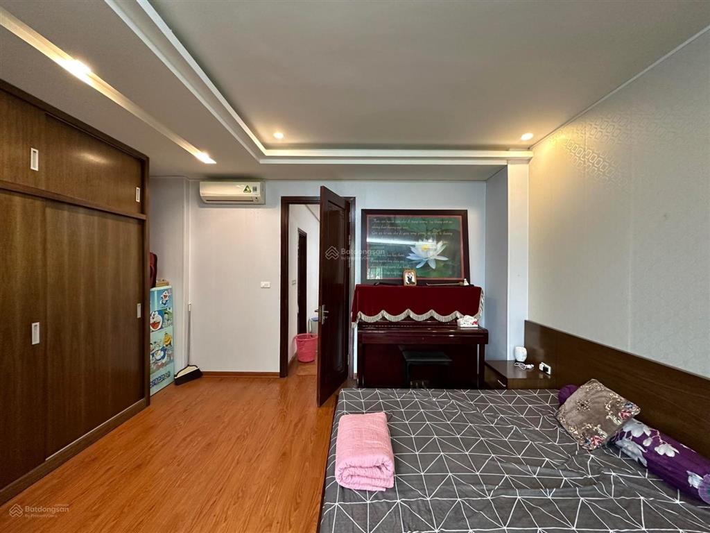 Bán gấp nhà phố phạm tuấn tài 45.6m2* 5 tầng. phân lô vỉa hè kinh doanh, vị trí đẹp chỉ 17.5 tỷ