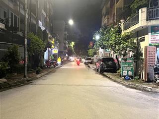 Chính chủ nhà vị trí cực đẹp kđt văn quán trục chính, kinh doanh, thoáng, gần trường học 3 cấp