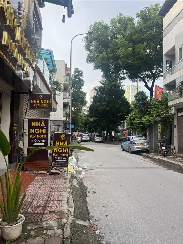 Chính chủ nhà vị trí cực đẹp kđt văn quán trục chính, kinh doanh, thoáng, gần trường học 3 cấp