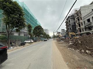 Hot!!! giảm 3 tỷ cắt lỗ làn 2 phố nguyễn lam ô tô  diện tích rộng  cách phố hơn chục m