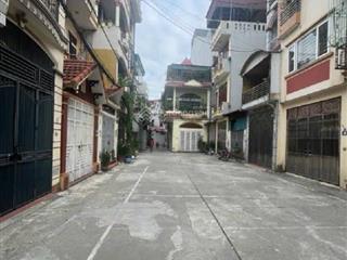 Ngọc thuỵ gần khai sơn 7 chỗ vào nhà thoải mái ngõ trước nhà nhiều ô tô  60m2 hơn 12 tỷ