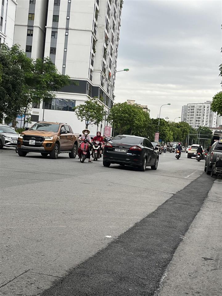 Ngọc thuỵ hồng tiến ngọc lâm  bồ đề ô tô tránh diện tích rộng 125 triệu/m2