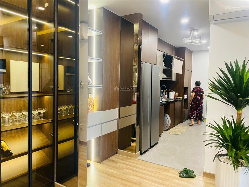 Chính chủ bán căn 3n diện tích 138m2 the wisteria, nhận nhà luôn, full đồ, sẵn sổ hồng, 9.35 tỷ