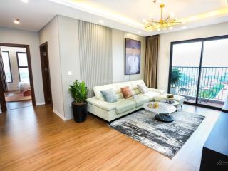 Bán gấp căn hộ 138m2 giá quá rẻ chỉ 57 triệu/m2, tầng trung, view bể bơi, full đồ, đã có sổ.