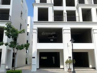 Liền kề hinode royal park 100m 4 tầng giá chỉ 12 tỷ, sẵn sổ hồng để giao dịch.