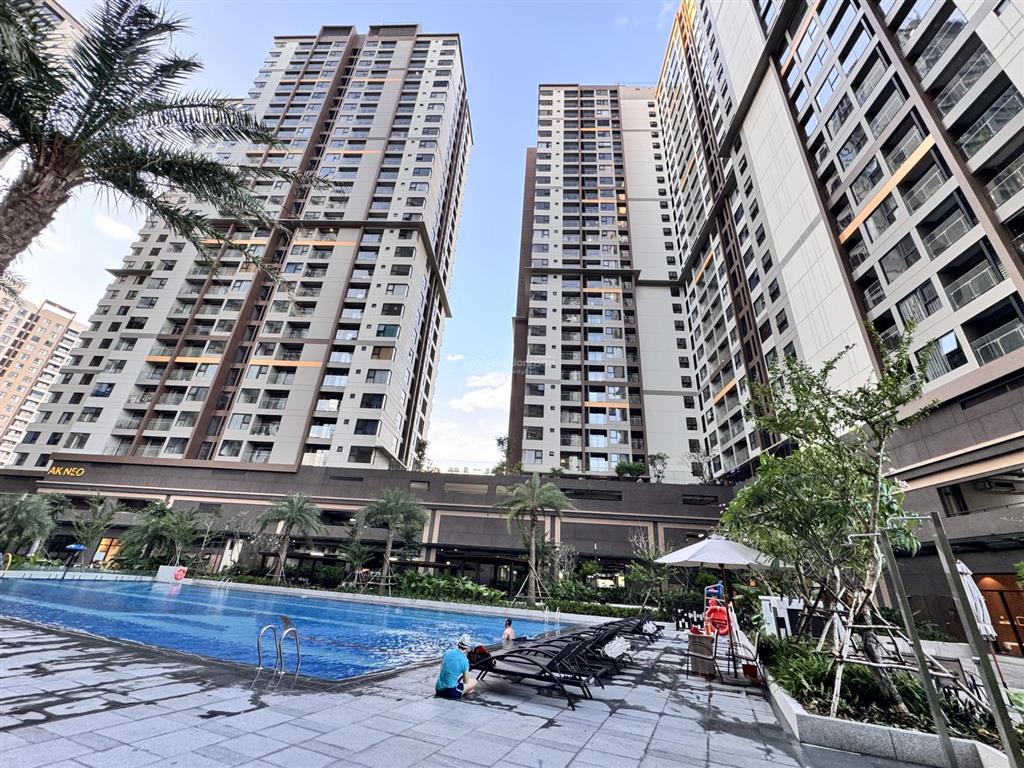 Siêu phẩm 2 ban công view landmark 81 akari city giai đoạn 2, 81m2 (2pn  2wc) mt 77 võ văn kiệt