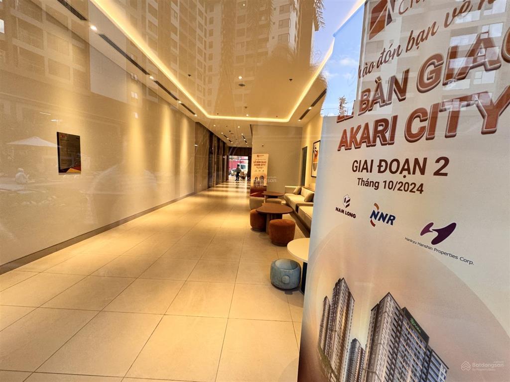 Siêu phẩm 2 ban công view landmark 81 akari city giai đoạn 2, 81m2 (2pn  2wc) mt 77 võ văn kiệt