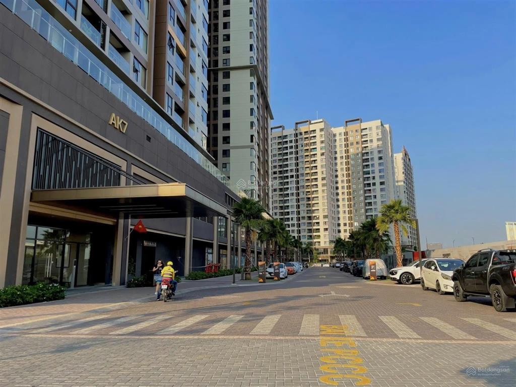 Siêu phẩm 2 ban công view landmark 81 akari city giai đoạn 2, 81m2 (2pn  2wc) mt 77 võ văn kiệt