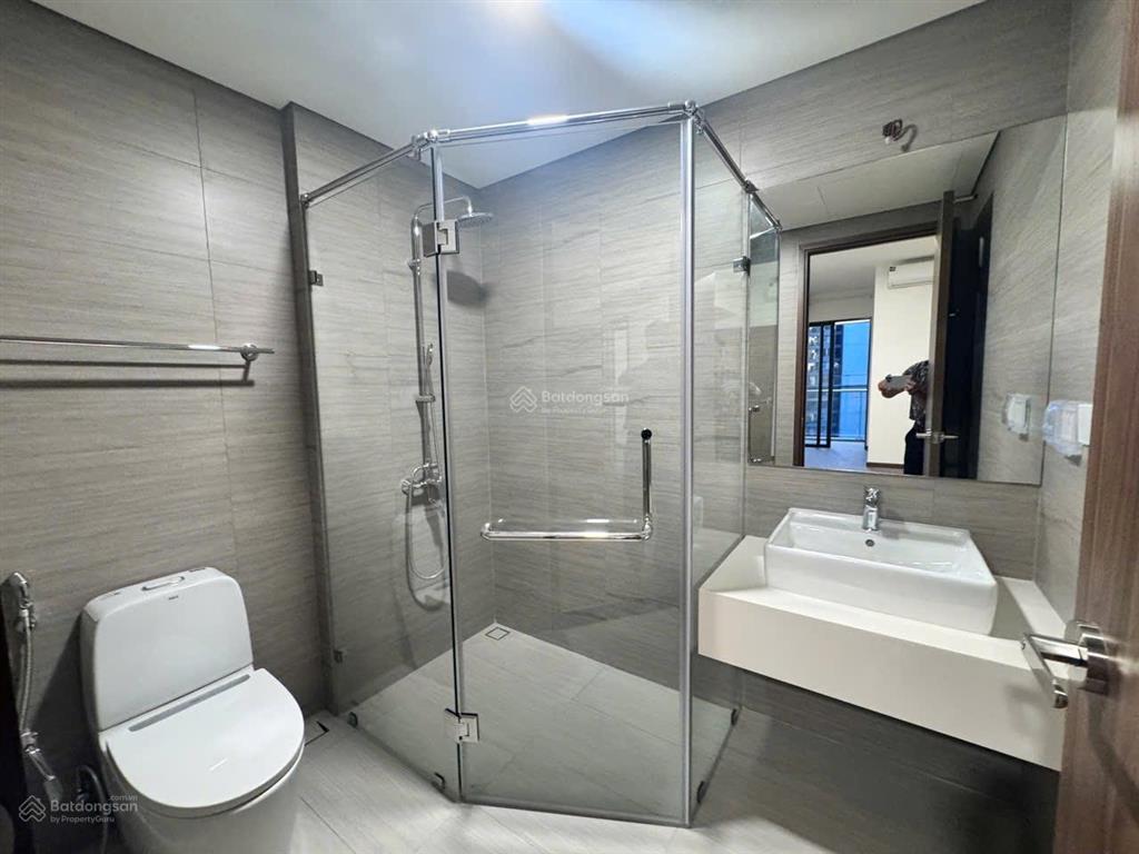 Bán căn hộ chủ ngộp akari city mẫu 2pn  2 ban công 81m2 thoáng mát nhất view hồ bơi giao nhà 2025
