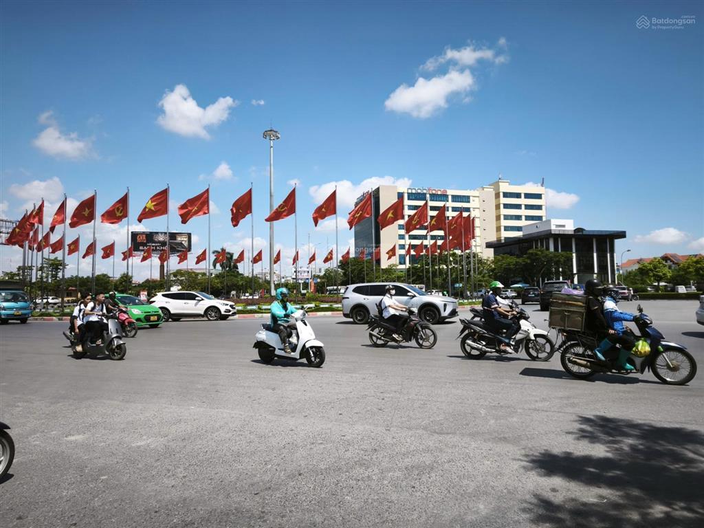 Bán lô góc 330m2 ngang 20m khu biệt thự anh dũng 3. cạnh cầu rào 2. 3xtr/m2