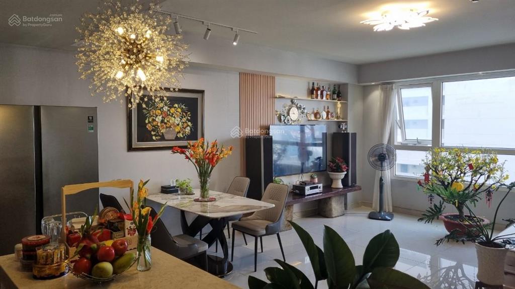 Cần bán căn góc 3pn 112m2  chỉ 4,5tỷ  chung cư the eastern  299 liên phường, q9 cũ, hcm