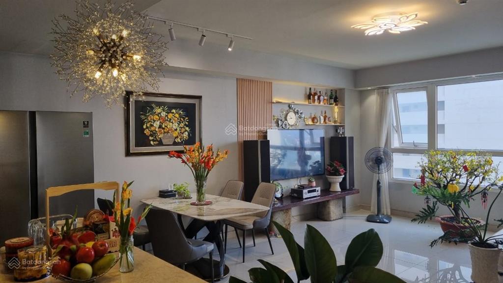 Cần bán căn góc 3pn 112m2  chỉ 4,5tỷ  chung cư the eastern  299 liên phường, q9 cũ, hcm