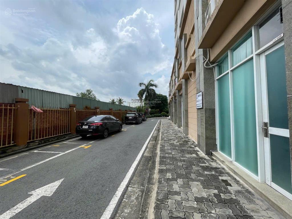Cho thuê shophouse the eastern 299 liên phường 60m2 chỉ 8.5triệu/tháng.