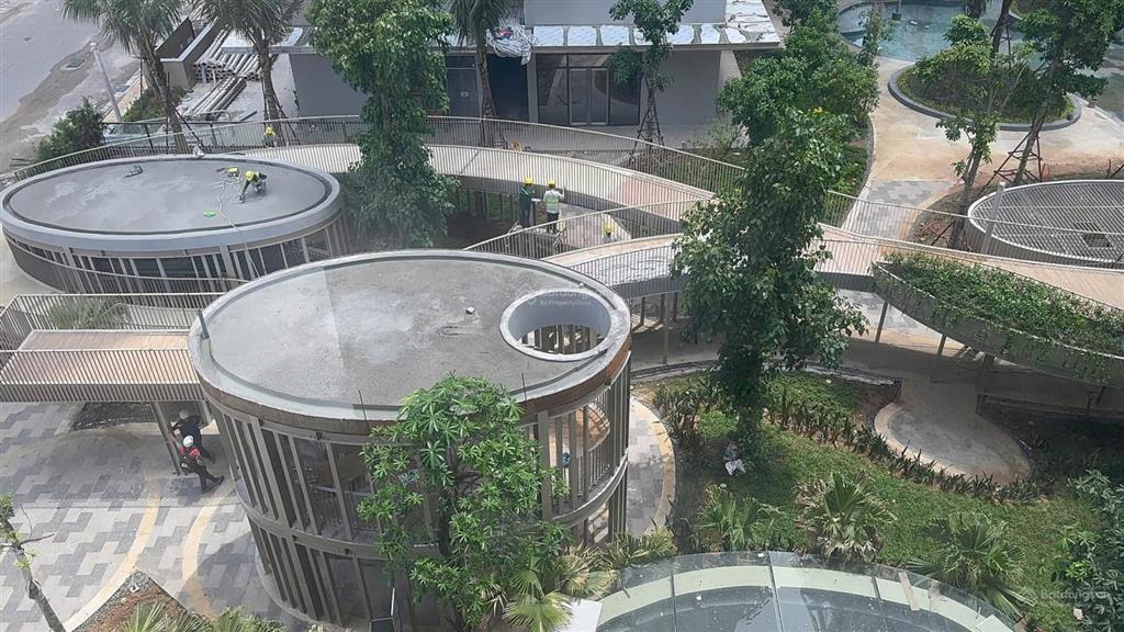 Căn hộ 2 phòng ngủ lumi 62m view bể bơi tầng trung giá chỉ 4,7 tỷ  em hoa 0969 264 ***