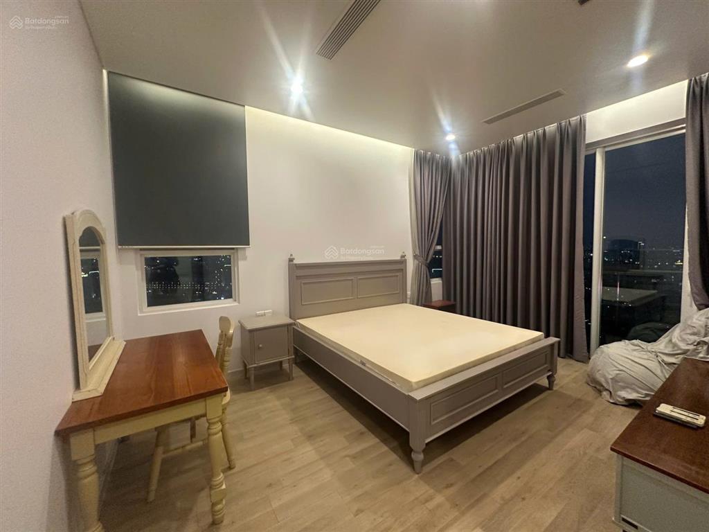 Bán căn góc 3pn sadora sala  2 ban công  view công viên và bitexco