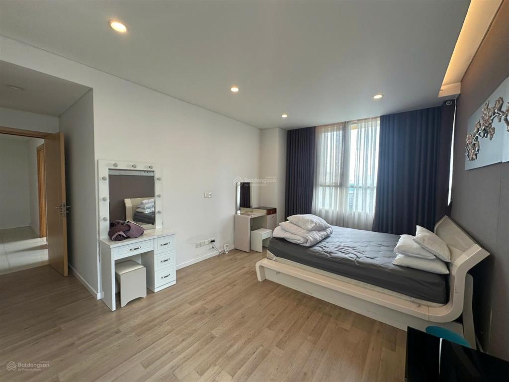 Cho thuê căn hộ 3pn sarimi sala  trống sẵn  137m²