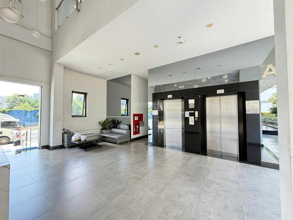 Cho thuê căn hộ lakeview thủ thiêm  3pn 98m  chỉ 31 triệu