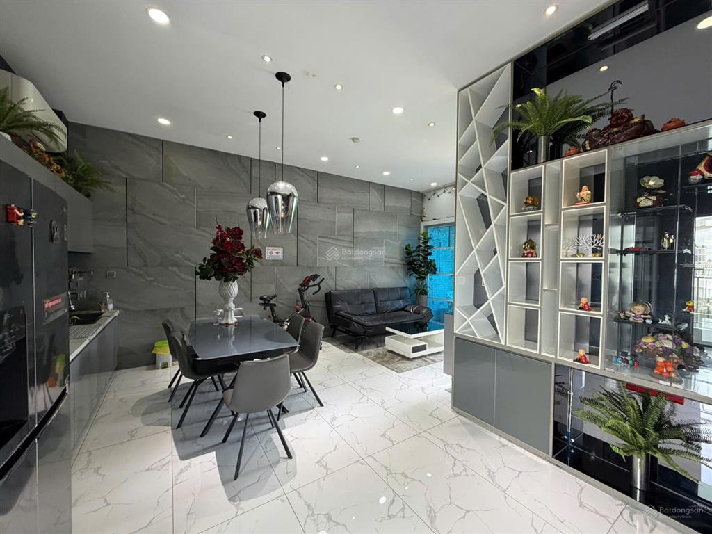 Cho thuê căn hộ lakeview thủ thiêm  3pn 98m  chỉ 31 triệu
