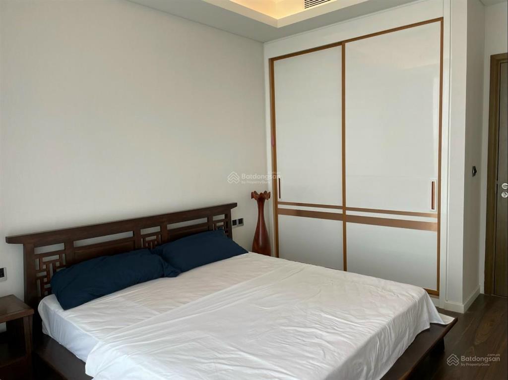 Cho thuê 3pn sarica sala view công viên  trống sẵn