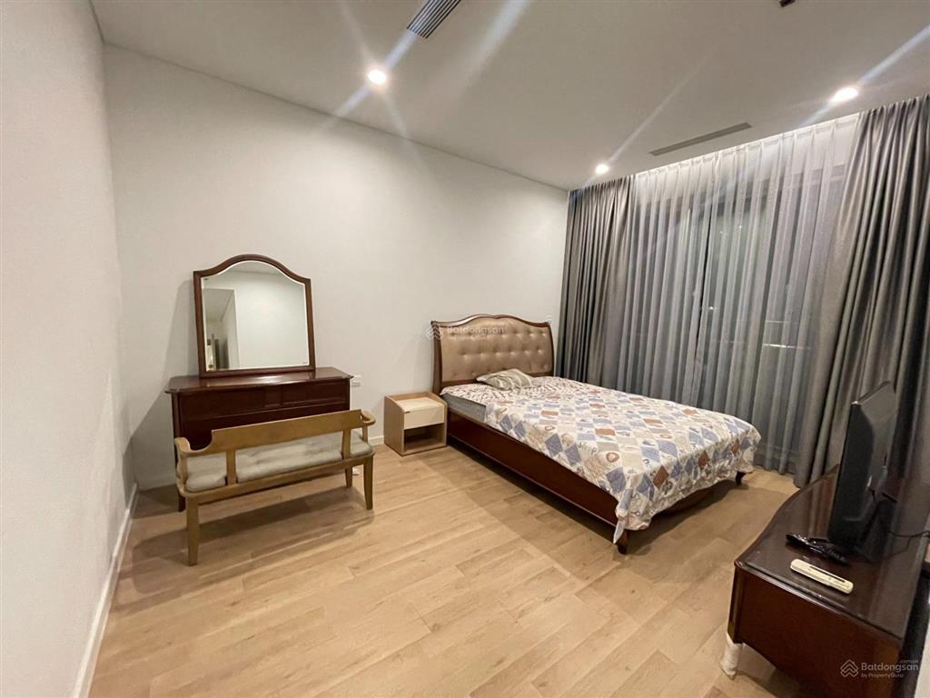 Cho thuê căn hộ 3pn sadora 120m