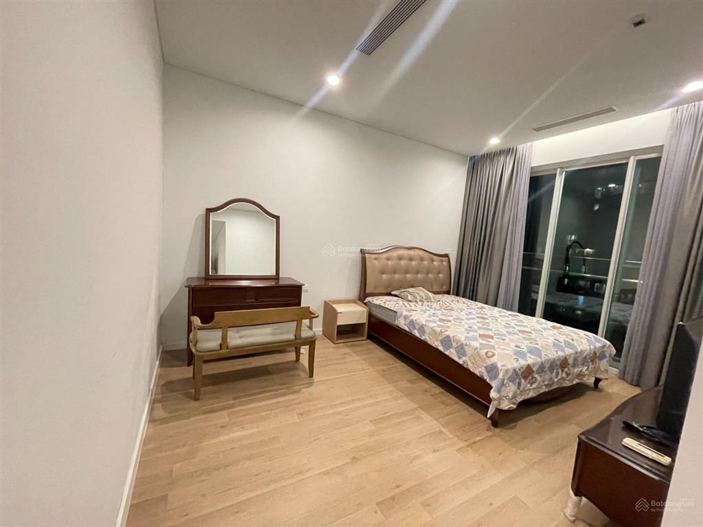 Cho thuê căn hộ 3pn sadora 120m